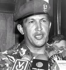 SachaLlorenti's tweet photo. De Hugo Chávez habrá que decir lo que de Simón Bolívar se dijo:
«Con los siglos crecerá vuestra gloria como crece la sombra cuando el sol declina».
¡Chávez vive! ¡La lucha sigue!
#4Feb2022 https://t.co/KLi7VYCI2I