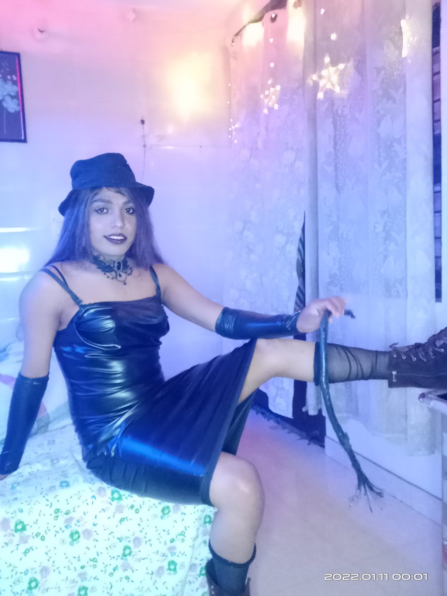 CdMistres's tweet photo. #mistress
#slave_session 
#dirty_sex https://t.co/VEcvOp1t9X