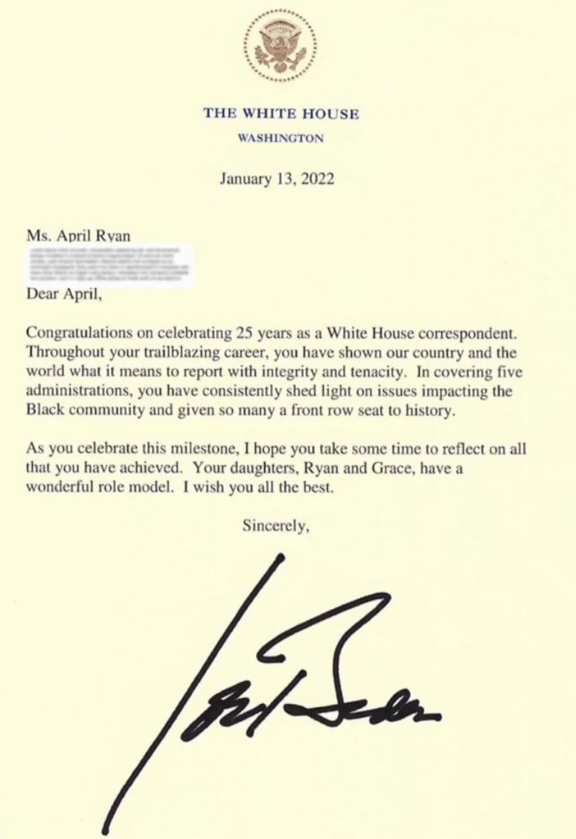 AprilDRyan's tweet photo. THANK YOU @POTUS! Your words are humbling! https://t.co/YN0zOBSU2j
