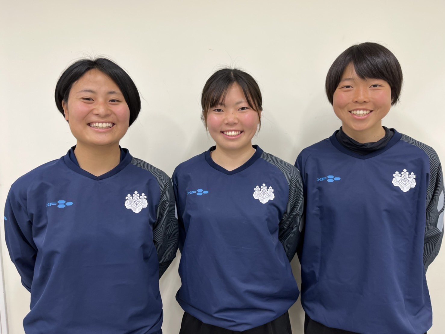 筑波大学女子サッカー部 一昇 22 三役のご報告 22シーズンの三役についてお知らせいたします 主将 16 押鴨 叡 写真中央 副将 玉村 如捺 写真右 主務 3 中戸川 紗理 写真左 今シーズンもよろしくお願いいたします 筑波大学女子