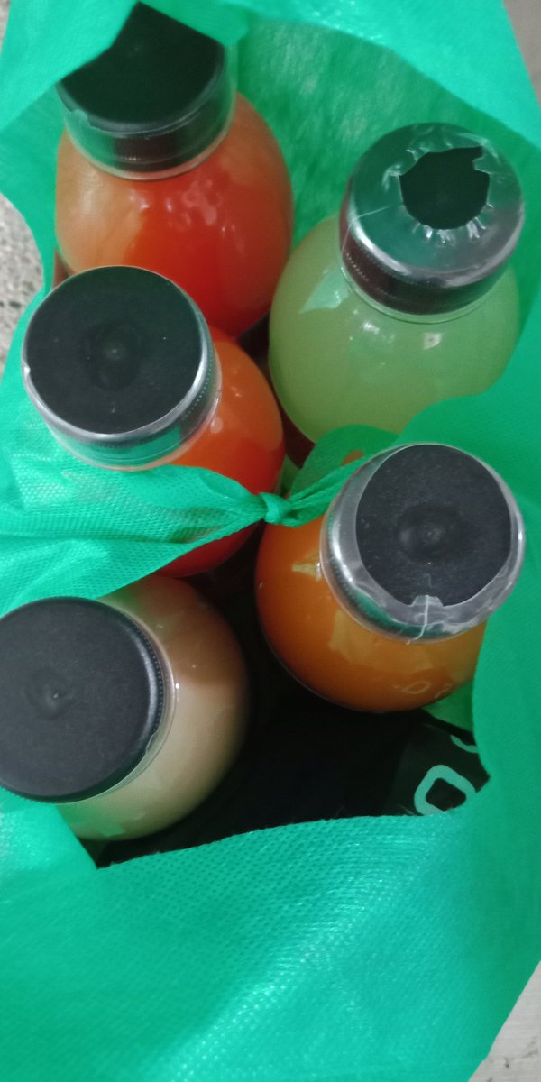 TipsyJoe2's tweet photo. Maraming salamat mga #Maritess 
Enjoy nyo po ang Friyaay night nyo. 

#CocktailOnTheGo #Cocktails

https://t.co/aZKYmiltug https://t.co/moHbDhyc3w
