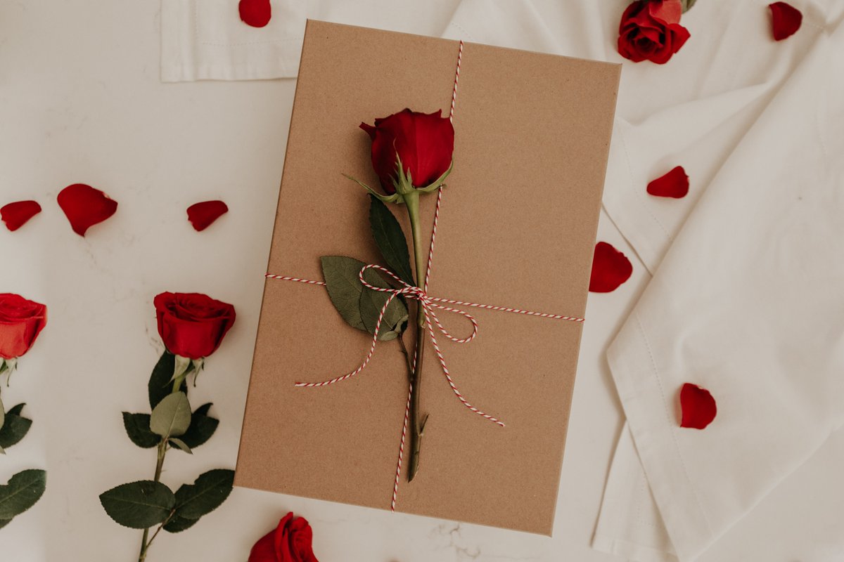 Print a memorable moment for the #ValentinesDay and make the day more special !! 😉😉

Learn more on: fileprint.org/products/print…

#fileprint #photography #photo #photoprinting #valentines #valentinesday2022
