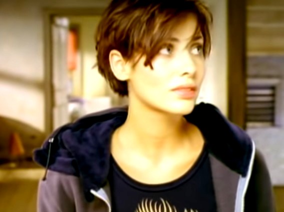 Happy Birthday Natalie Imbruglia. 