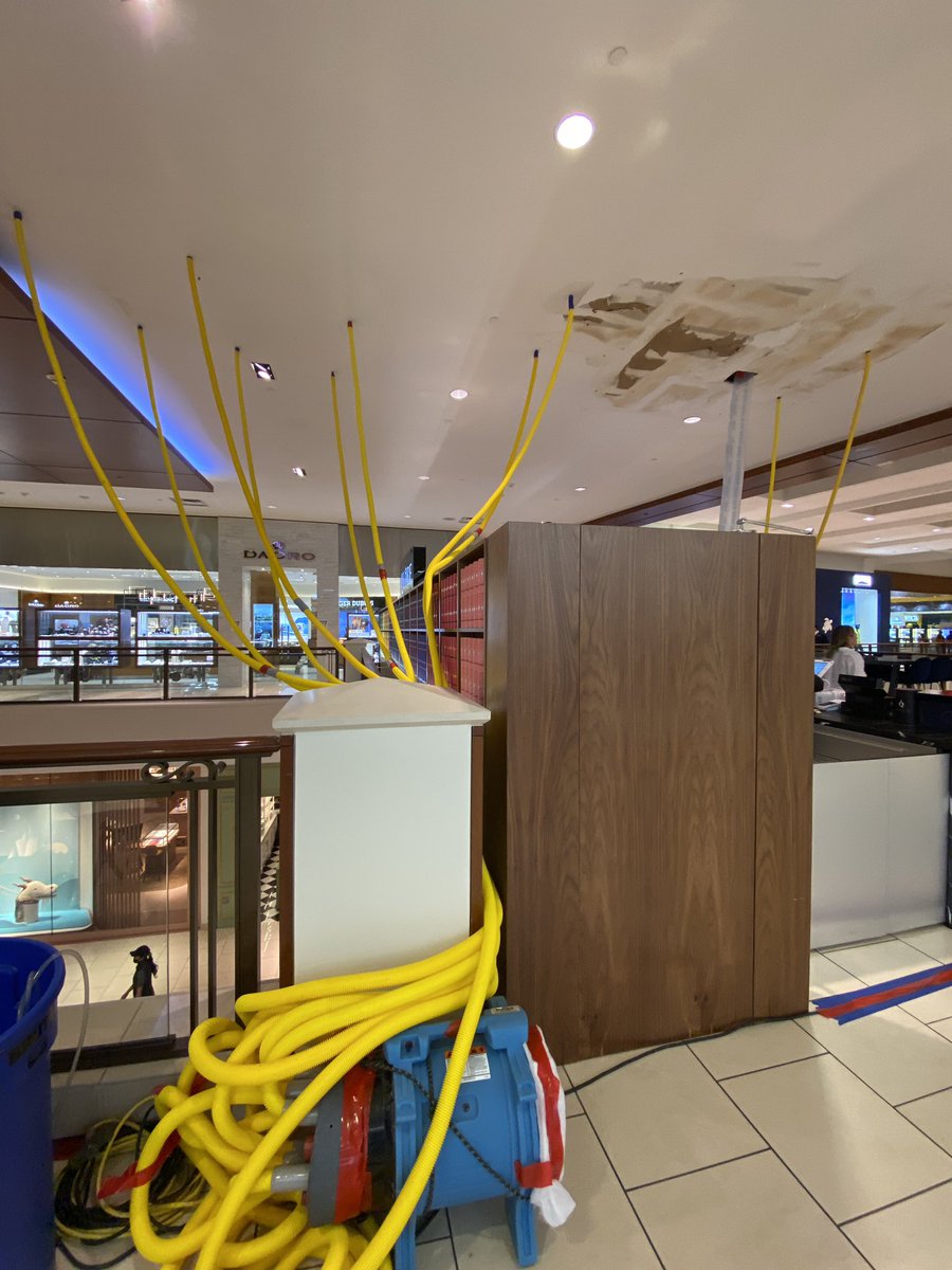 ItsBrettPo's tweet image. Looks like a significant amount of water came through the ceiling at the Aventura Mall. Never seen this restoration method used before. Is this a common approach?