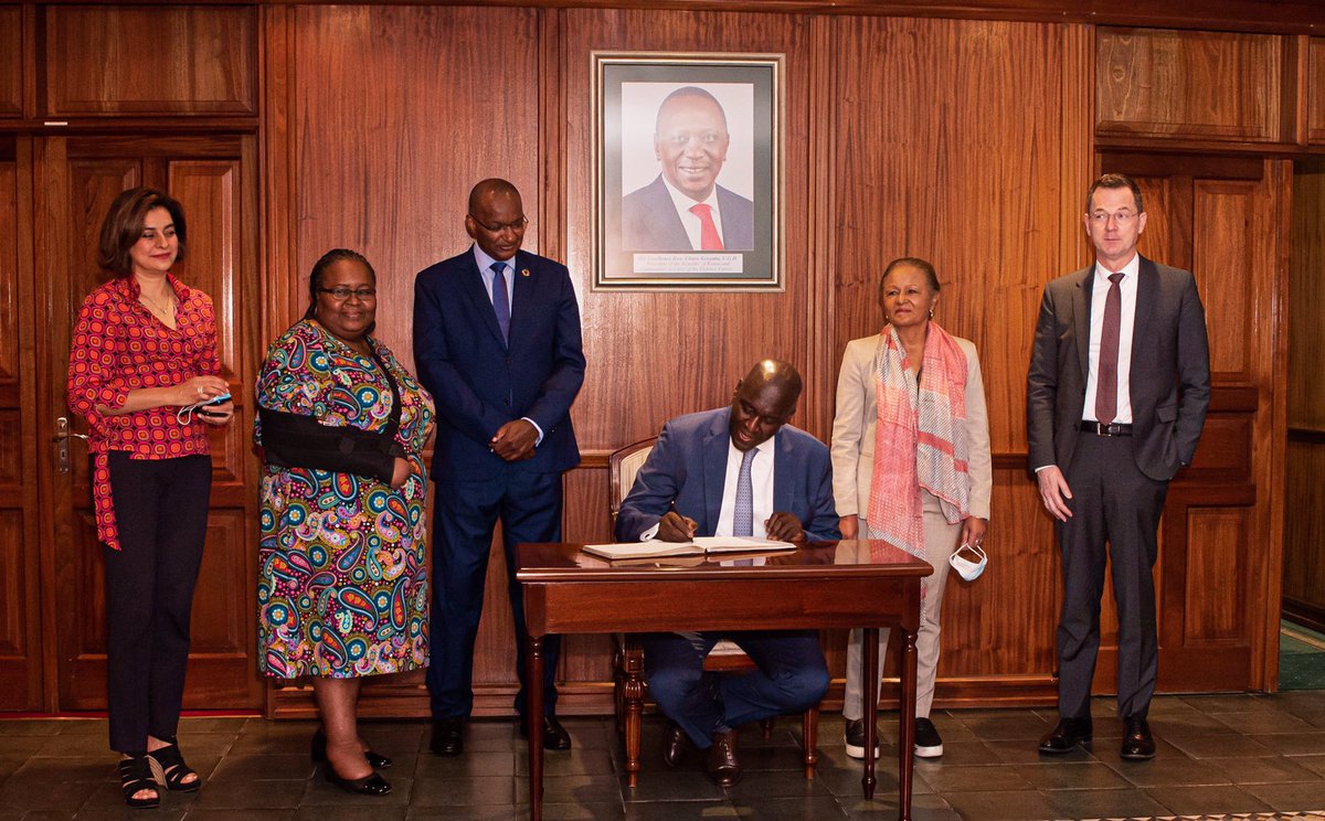 Productive meeting with Kenya Central Bank Governor <a href="/njorogep/">Patrick Njoroge</a> this morning where we covered much ground: 
1) building inter-African trade and pan-African financial institutions, 
2) strengthening #SMEs, and 
3) growing #Kenya’s leadership in #digital tech.