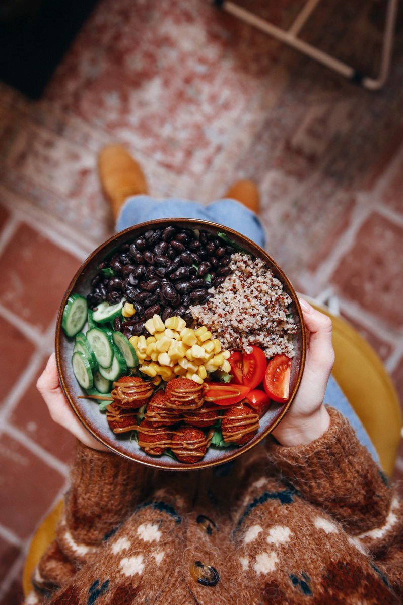 Yarışmacımızı yakından tanıyalım...
Tür: Vegan Lezzetler 💚
İsim: Vegan Sebze Köfte Bowl 👀
Lezzet: 10/10 🤤
Lokasyon: En yakın COOKSHOP. şubesi 📍

#cookshop #cookshoptr #Vegan