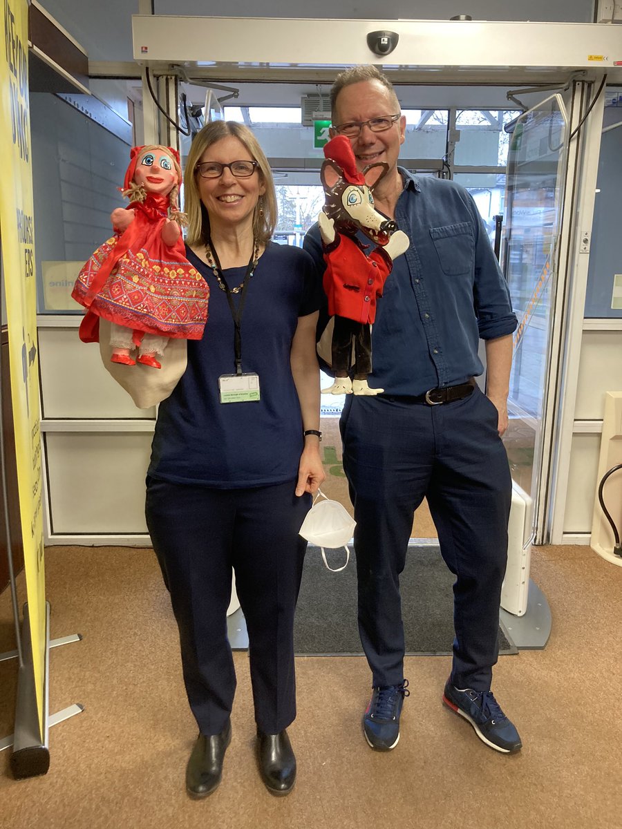 BromLibraries's tweet photo. This morning the Petts Wood Mandarin English Pre-School visited #PettsWoodLibrary & Bromley Libraries Children’s Team performed their last puppet show for #NationalStorytellingWeek It was a great success, enjoyed by adults, children & staff!! What a fantastic week! @Better_UK https://t.co/ELf5xwHvfD