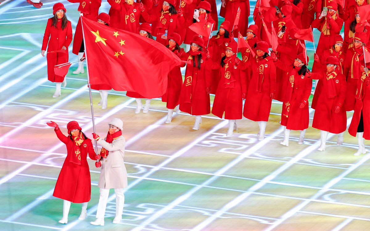 OlympicsCN's tweet photo. Here we are ! #TeamChina
Speed skater Gao Tingyu and skeleton slider Zhao Dan are leading Team China to enter the National Stadium. https://t.co/sAf690b5Qu