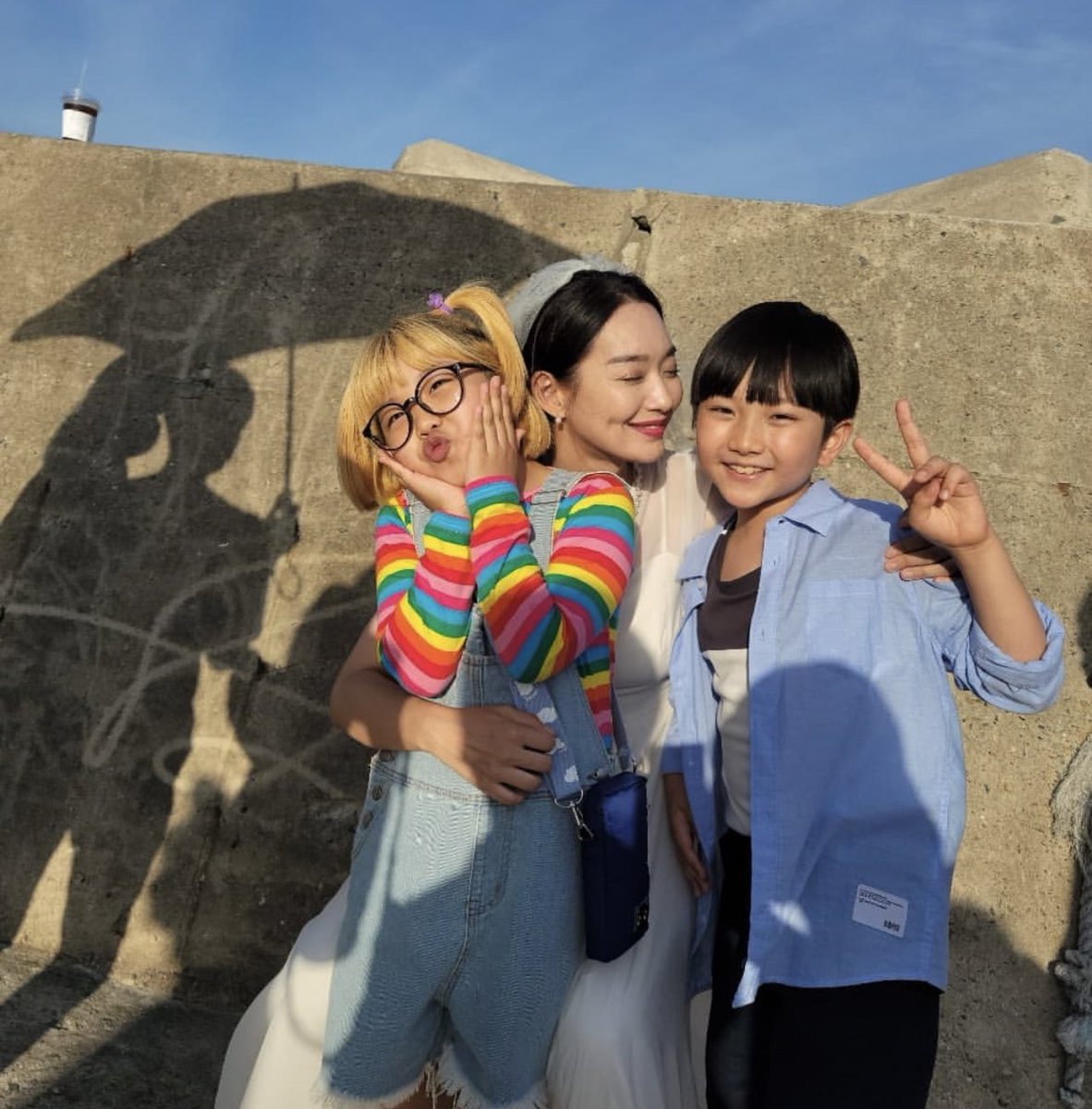 jo_night00's tweet photo. 海街チャチャチャ今見てるだけど、賢いチャンイジュン役のキムウニュくんが可愛すぎて萌えてる。エナイプンのヤンジョンウォンに不覚にも見える。
あんなに賢い子供がいるのか…
ウニュくんの笑顔を守りたい…… https://t.co/4M1RWiWYCc