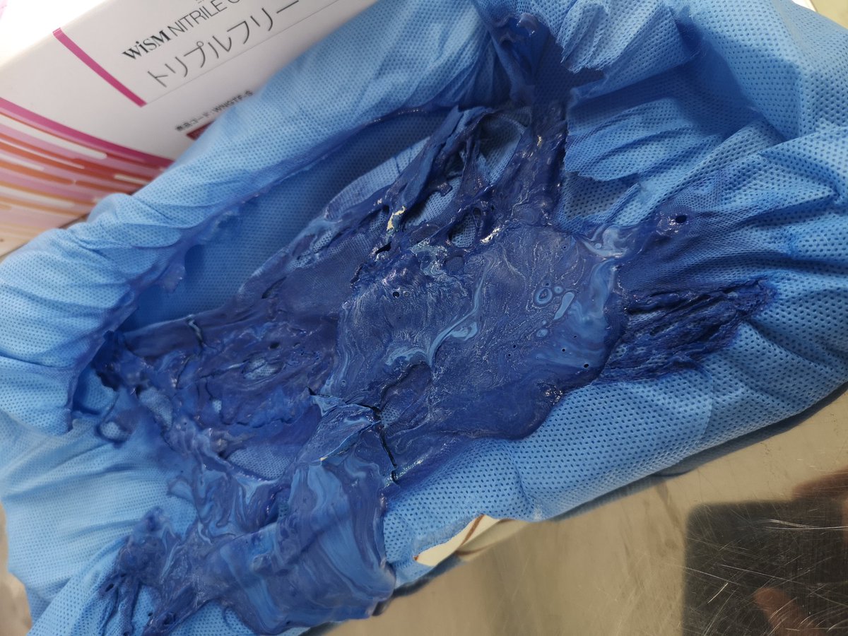 Kick_rage's tweet photo. オートクレーブ可って書いてあったのに、、 https://t.co/I4js0s0szi
