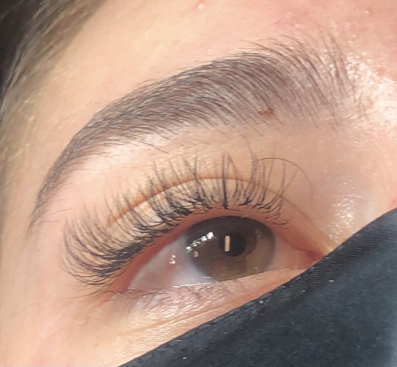 cianaesthetics's tweet photo. I am a new Lash Tech in Raleigh, NC. Working each set to get better and better! I am located at the Lash Lounge Brier Creek <3 Dm to book😘
#lashtech #raleighnc #esthetician #classiclash #hybridlash #lashlift #volumelash https://t.co/xiJd9q8WwL