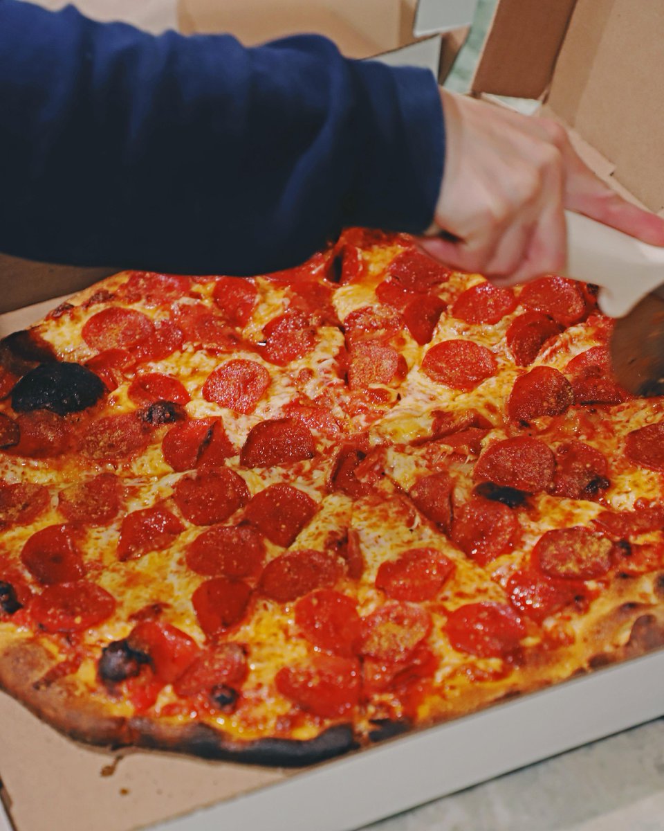 Salty Tomato Pizzeria (saltytomatowh) Twitter