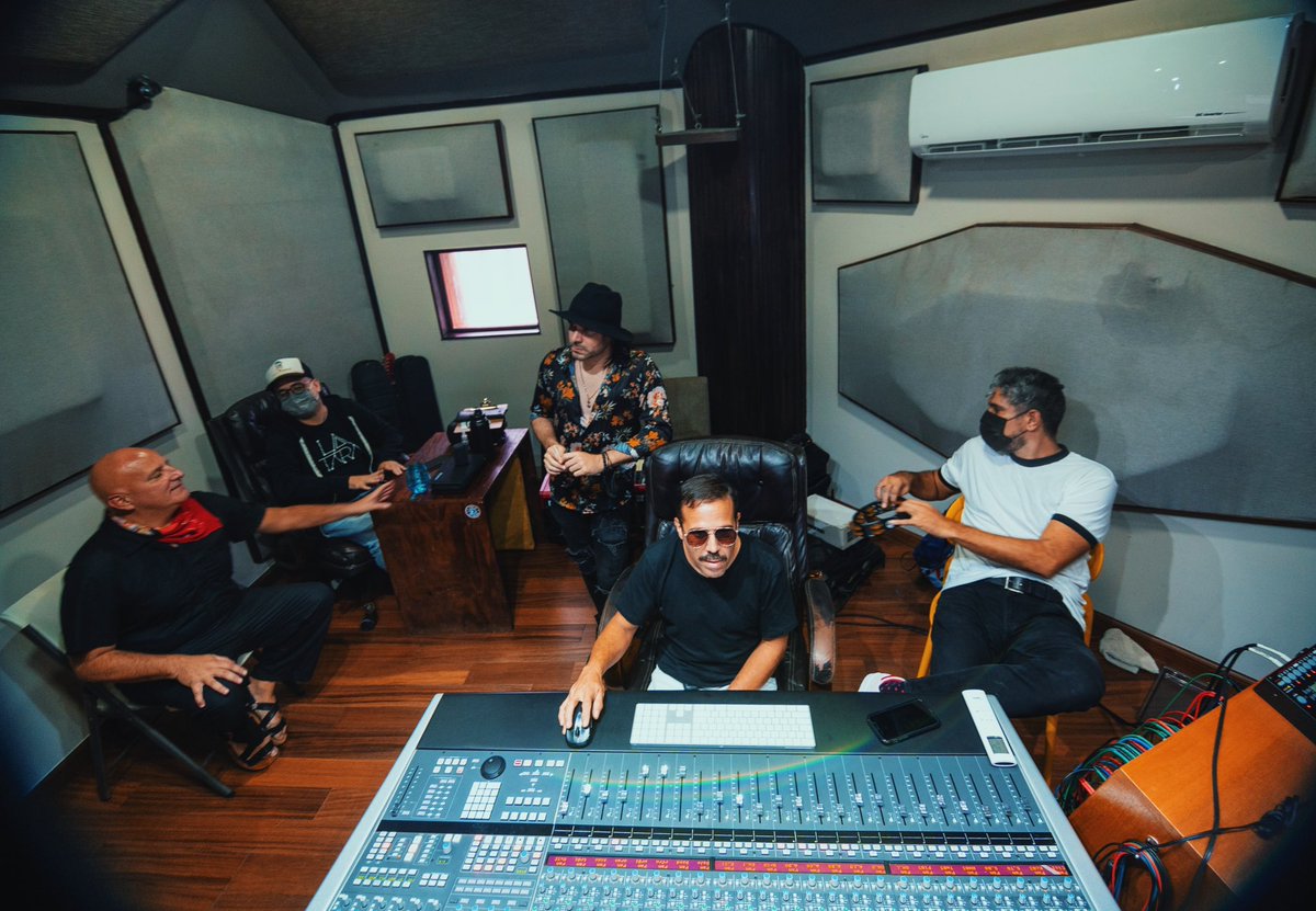 Nuestro primer sencillo del 2022 se estrenará este 10 de Febrero✅🗓
¿Ya quieren escucharlo? 📣🎪✨

📸 <a href="/CesarBerrios13/">César Berríos</a> 
#circomusicpr #newmusic #poprock #alternative #rockenespañol #puertorico