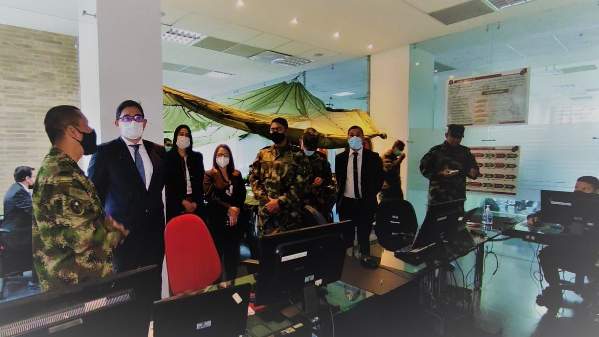 maxgomezt's tweet photo. Visitamos las instalaciones de #CEDOC y @UniversidadECCI. Nos reunimos con sus directivas para acompañar el proceso de retorno a la presencialidad y hacer seguimiento a los procesos de aseguramiento de la calidad #LaCalidadEsDeTodos @CEMILEJ #ESICI #ESING #ESACE https://t.co/UZVwLw4cf2