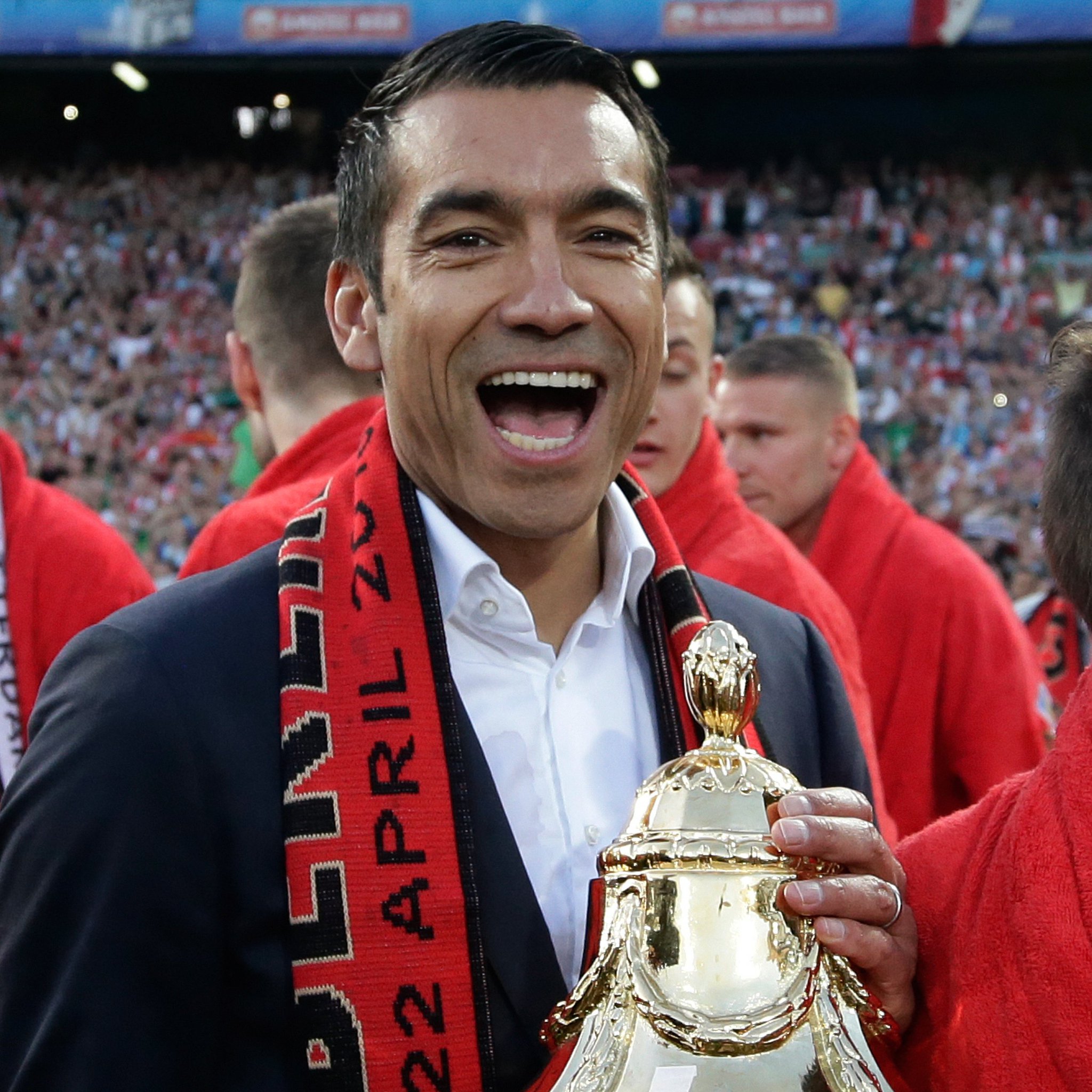      Happy birthday, former Feyenoord player and coach Giovanni van Bronckhorst  | 