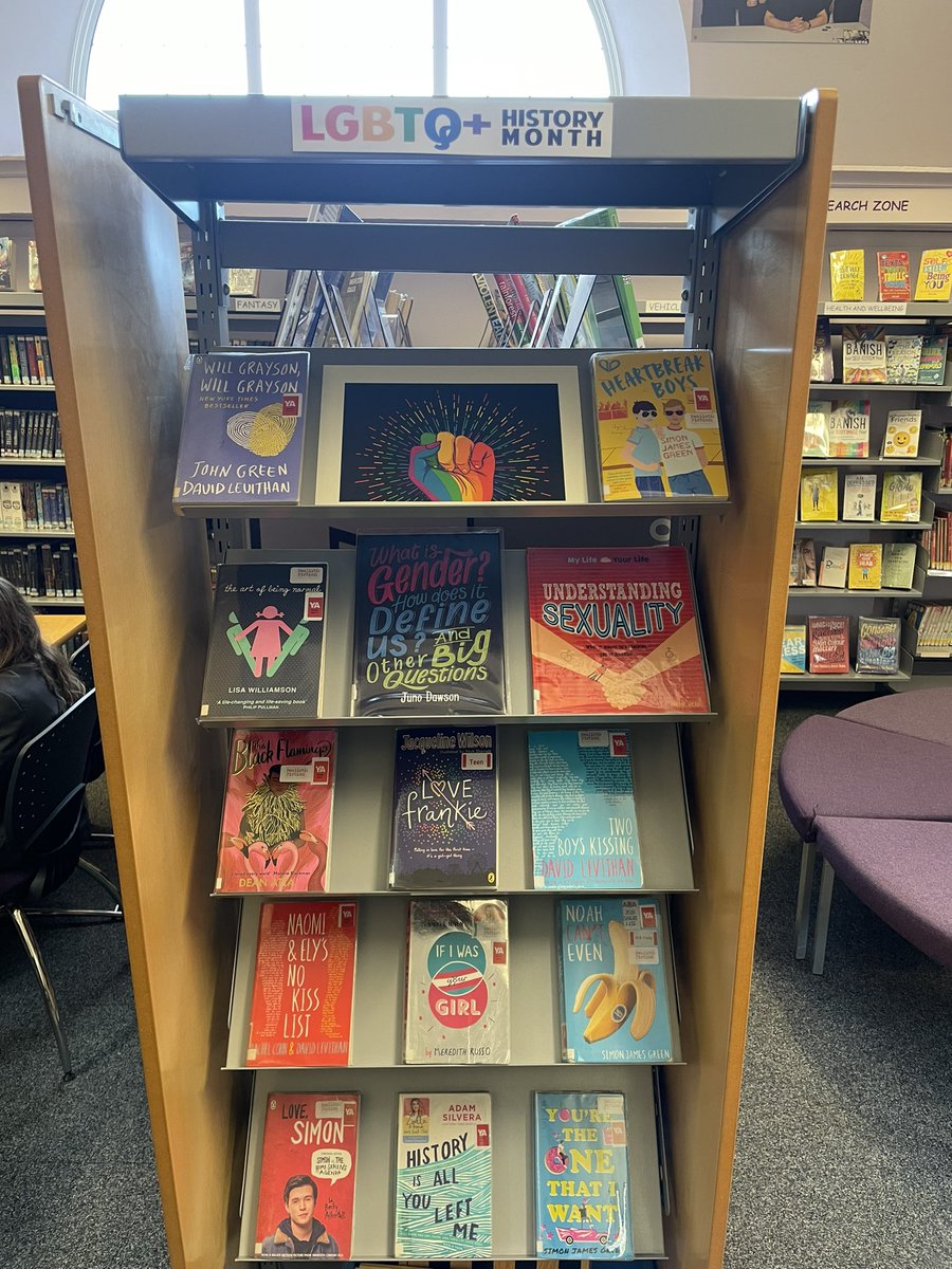 worthinghighdc's tweet photo. Some of the brilliant literature supporting LGBTQ+ History currently being displayed in our school library 📚🏳️‍🌈#LGBTHM22 #proud #Awareness https://t.co/ECOnw8LoPW