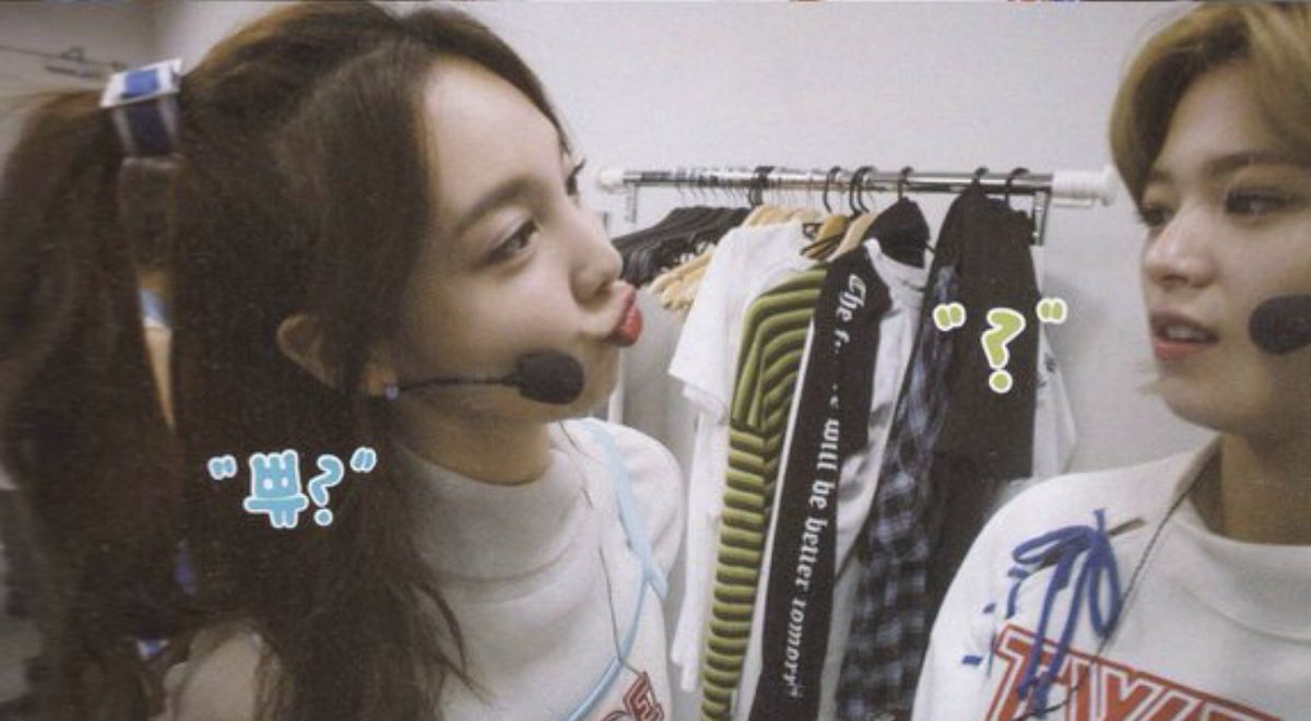 Nayeon looking at Jeongyeon with a "😗" face and Jeongyeon looking at her like "???" 😂💙💚

#NAYEON #JEONGYEON #2YEON #TWICE