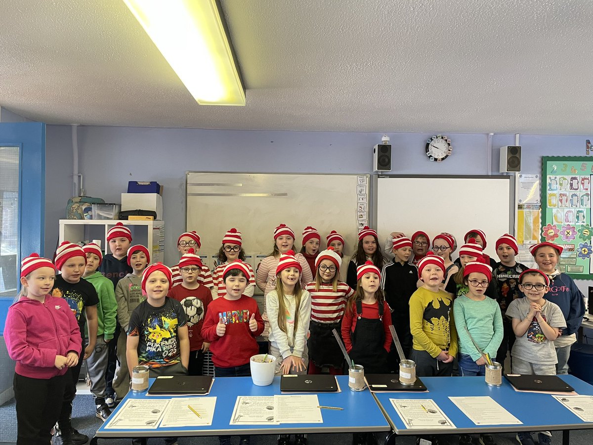 Dosbarth Rhiannon Roberts have had a lovely day supporting St David’s Hospice by dressing up as Where’s Wally. <a href="/SDFHC/">St Davids Hospice</a> @DeightonPrimary