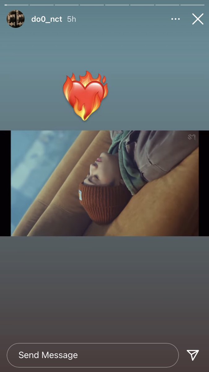 mistah_suh's tweet photo. kun taeil ten doyoung and taeyong supporting mark’s solo Child!!! such good friends 💚💚💚💚💚 https://t.co/JEGYwAKqzE