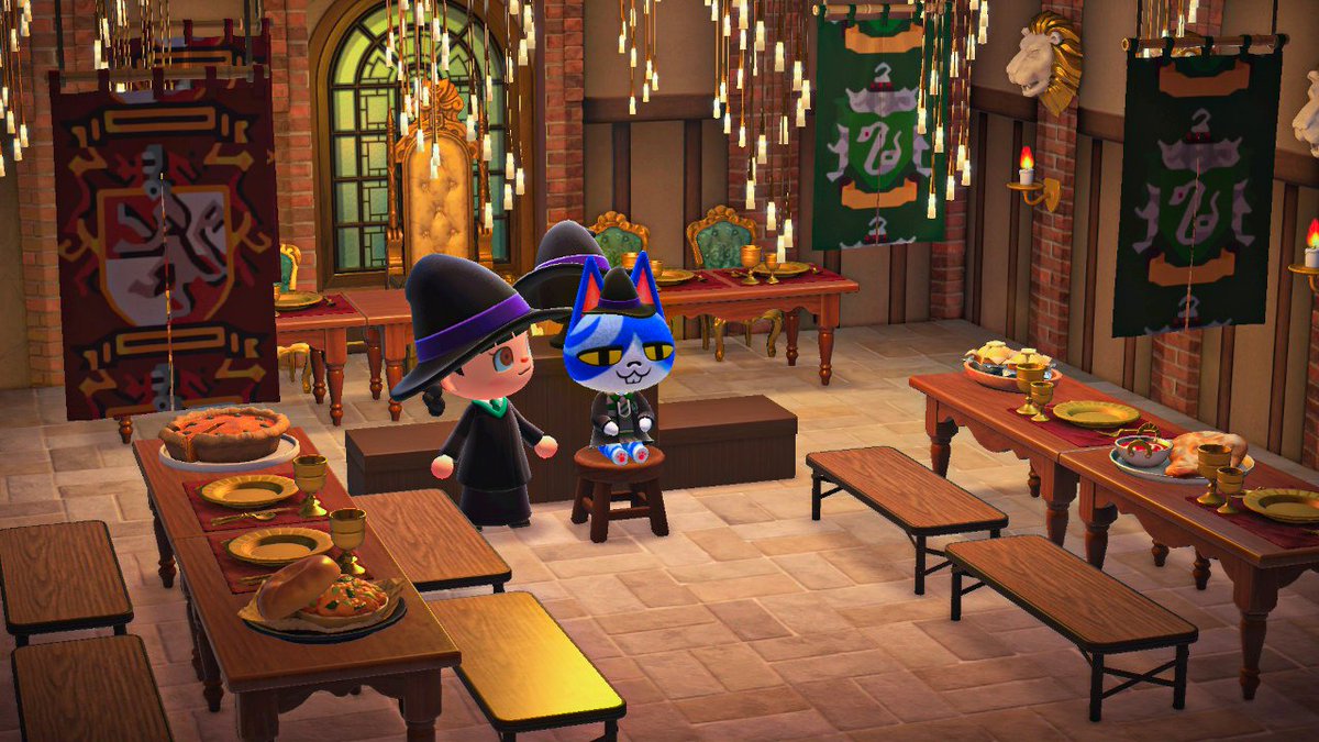 victoriarodrgzz's tweet photo. HOGWARTS 🔮

El comedor | Clase de pociones | Hogwarts exterior https://t.co/iOTVgs5TZ5