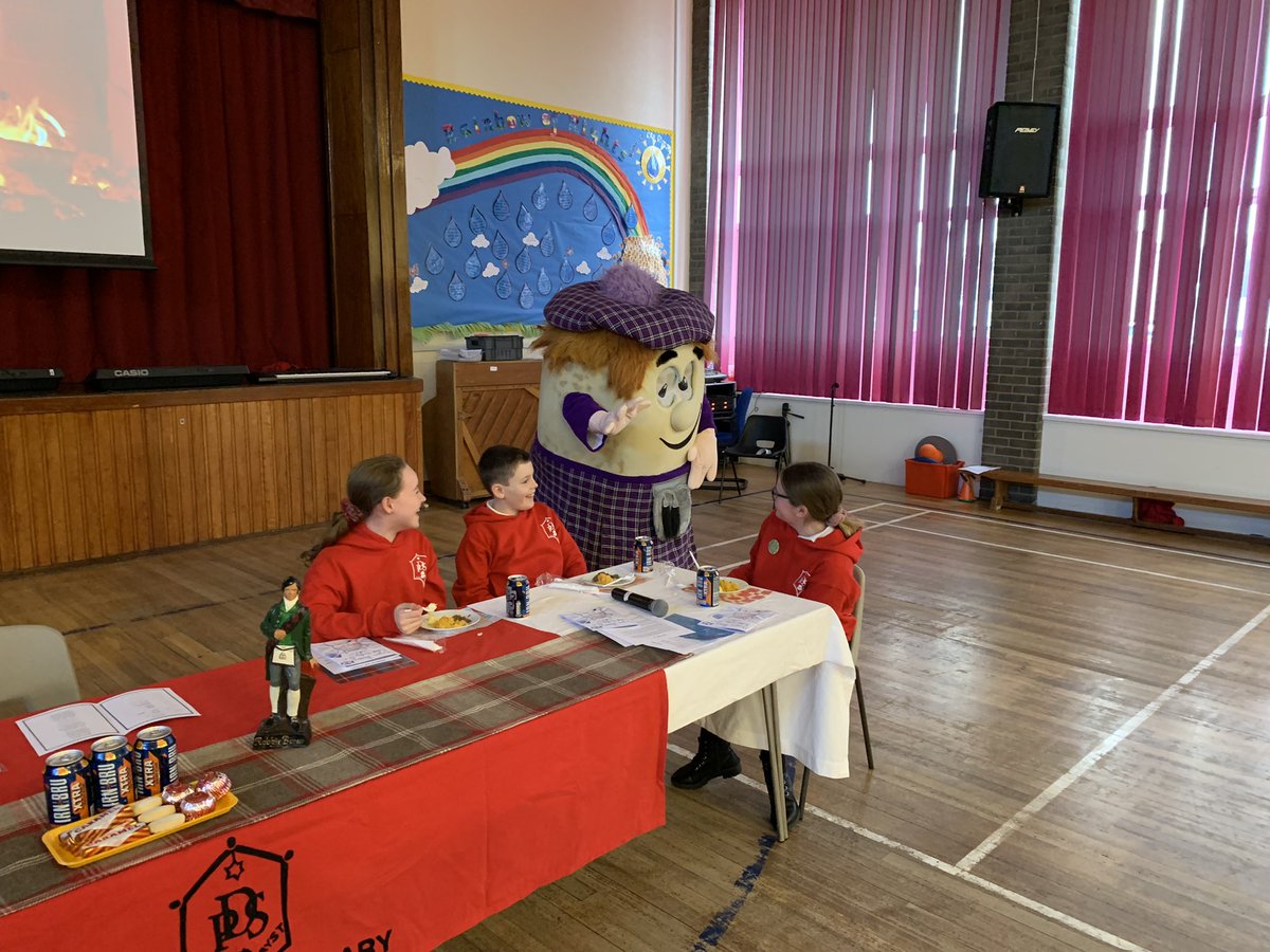 We had a special visitor at our Burns Supper this afternoon! Hamish the Haggis came in to share the experience with the pupils. It’s a shame that Mr Maddocks missed it! <a href="/HallsOfScotland/">Halls Of Scotland</a> 🏴󠁧󠁢󠁳󠁣󠁴󠁿