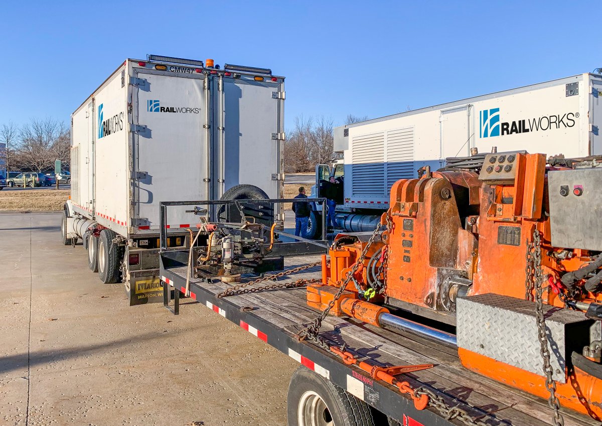 RailWorksCo's tweet photo. In case you missed it, RailWorks has acquired 40 specialized mobile welding trucks, adding to its MOW services suite. RailWorks will now offer complete services for joint elimination work, rail gang work, and cut &amp; slide rail projects. Learn more: https://t.co/WyUYSCVBW7 https://t.co/w1uJN1vcPm
