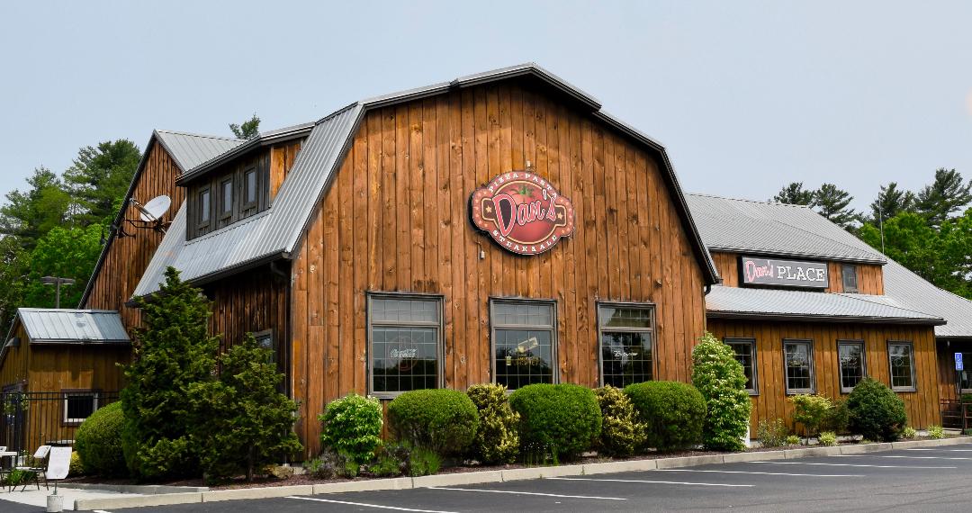 SubFantasyFilm's tweet photo. Welcome to our very first #foodiefriday! 

Dan's Place (West Greenwich) is a barn-style restaurant offering unique pizzas &amp; other pub fare, plus a full bar &amp; trivia nights. https://t.co/uzPXRvfCJ2