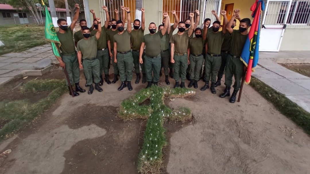 🇻🇪 #04Feb || Hace 30 años nuestro Cmdte. Supremo Hugo Chávez, dejo grabado en nuestro corazones un 'Por Ahora y para siempre' por ello los combatientes revolucionarios de la @64_brigada efectuaron el trote conmemorativo del 4FEB92¡Día de la Dignidad Nacional! #RebelionPermanente