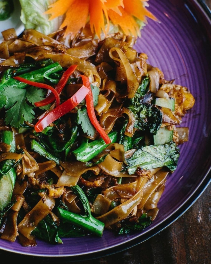 Have you tried our famous Pad See Ewe noodle dish? Sauteed with flat rice stick noodles, eggs, and Chinese broccoli in black soy sauce. Just add your choice of protein. Delicious! tuktukatl.com