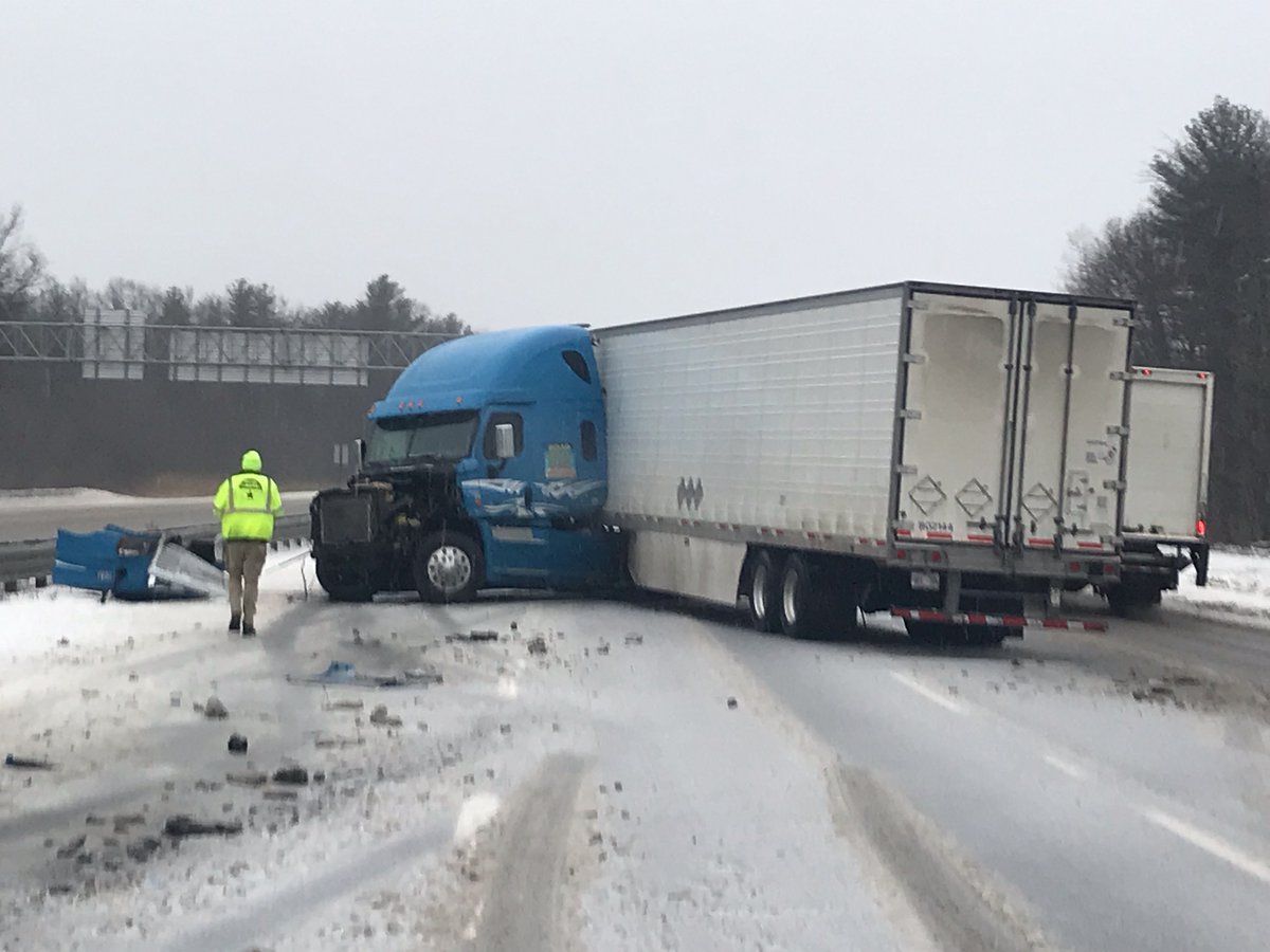 MEStatePolice's tweet photo. MSP are responding to multiple crashes due to icy roads and unsafe driving. Please #SlowDown #ArriveAlive
https://t.co/8NUI3k3rH5 https://t.co/qB3L89BMVv