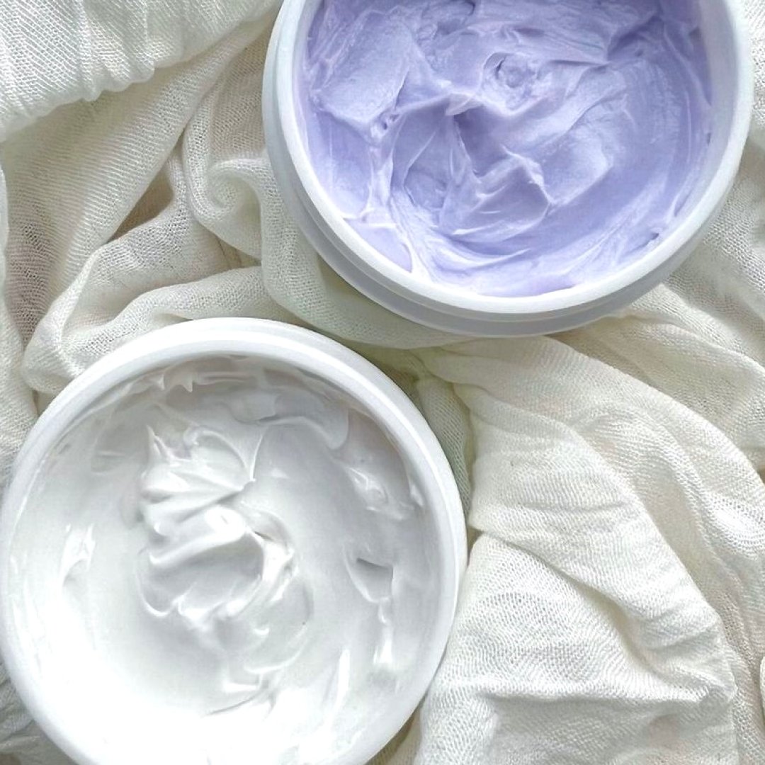 A bird's eye view of two of our winter essentials ☁️  Our girl Kalani found that our Renewing Night Cream + Energizing Day Moisturizer get her skin through these cold months. What's your go-to KNOW product for cold days?⁠
⁠
📸: @kalanilanilani