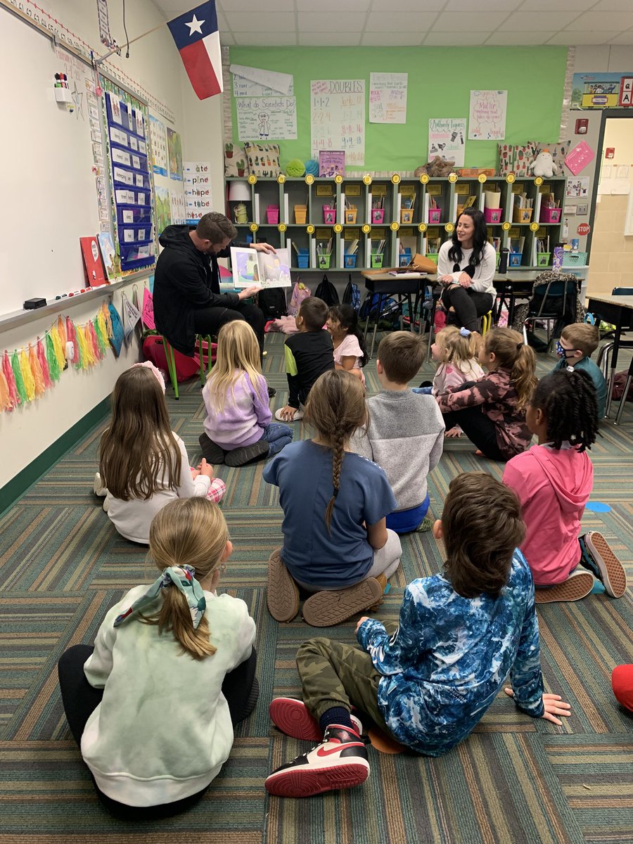 World Read Aloud Day was a big hit with my sharp bunch! Mystery readers from our fabulous parents &amp; our amazing literacy coach <a href="/tenilleshade/">📓Tenille Shade✏️☮️</a>! Thank you for inspiring and encouraging literacy in this little minds! 🤩 <a href="/kisdlit/">KellerELA</a> #bethedifference