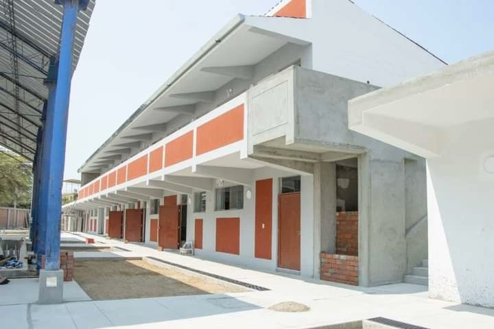 munitalara_pe's tweet photo. #MPTInforma | 🏫👩‍🏫 La Municipalidad Provincial de Talara y la Autoridad Para la Reconstrucción Con Cambios ejecutan el tramo final de la #reconstrucción de la institución educativa inicial 608, donde estudiarán 270 niños #talareños.
👩‍🎓 Mayor información👉🏼 :https://t.co/8ks0ehyExt https://t.co/4pdxM5oqXv