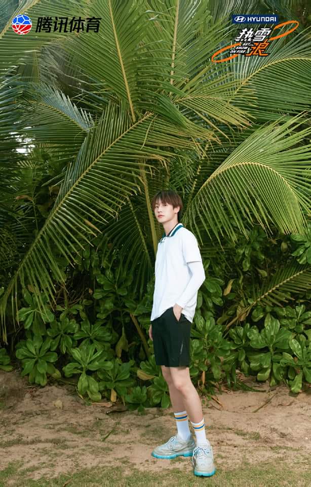 INTO1_PHIL's tweet photo. 220204 • <腾讯体育热雪浪> official weibo update with #LiuZhang
#热雪浪 #SetSnowOnFire
#INTO1LiuZhang #刘彰 #AK https://t.co/HOqfNv5Bfj