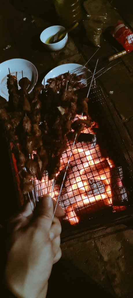 土狗先生 . tweet media