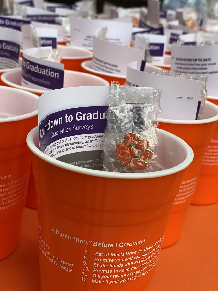 ClemsonCAFLS's tweet photo. Thank you to our Alumni Board for hosting our 100 Days Party for our 2022 grads. Rain or shine, our CAFLS community has a special connection. https://t.co/rZGYitCr18