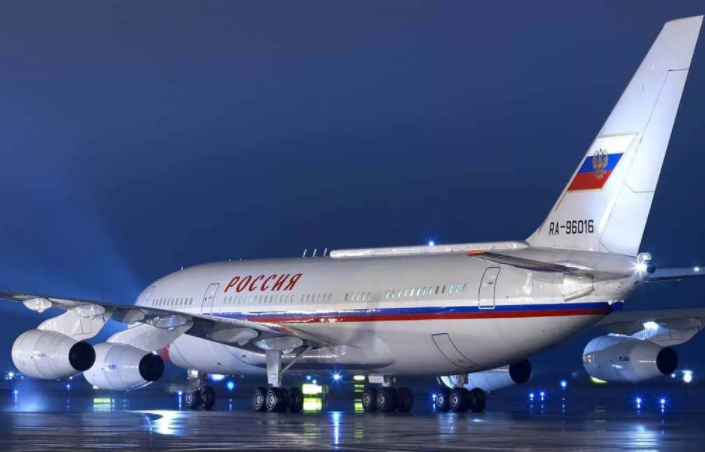 В гостях хорошо, а дома лучше.