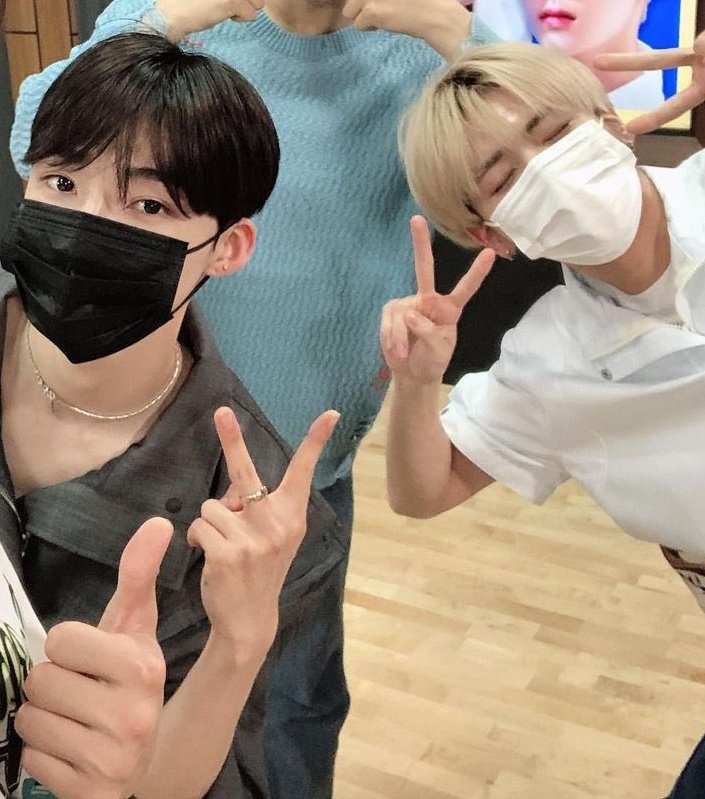 happy kang taehyun day !!

#사랑을_모아_사랑둥이_태현이에게
#OurGoldenVoiceTaehyun
#TOMORROW_X_TOGETHER