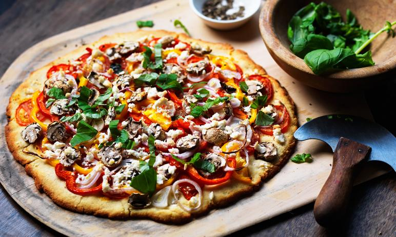 DiabetesUKCymru's tweet photo. It's #NationalPizzaDay so why not try this vegetable pizza for #FakeAwayFeb? https://t.co/giKxtsvCUV https://t.co/WHPFgQfoH3