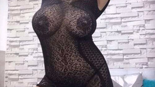 Miranda63758047's tweet photo. I'll show you who your boss is, you'll pay the price. 20 year exp. Rt, Follow me
#buyingcontent #Bsdm #SellingContent #DominaMiranda
#dominalatina

Paypal💷💶💰 https://t.co/O6s81yRrVN