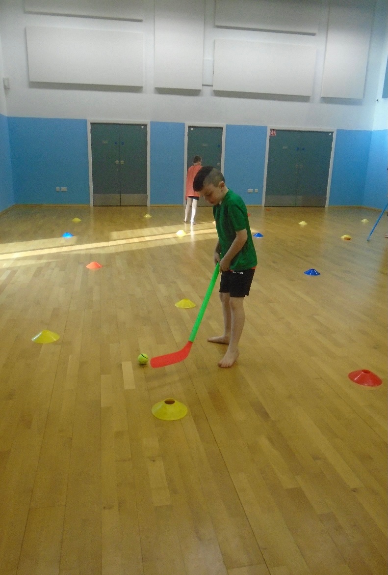 Bridgeview_Hull's tweet photo. Today in PE, class Severn have been practicing their hockey skills. We ended the session with a short game of hockey. #magnificentsevern #PEstars ⭐️ https://t.co/XW1XLLPC7C