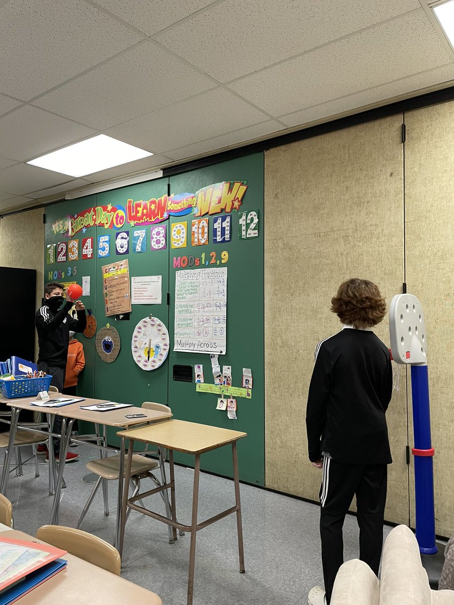 Christine Lutz tweet media