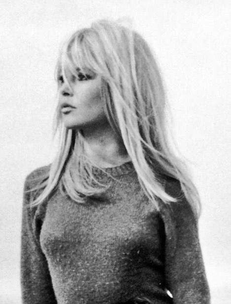 cinemabooknerd's tweet photo. Brigitte Bardot #Hairspiration https://t.co/5egbEdMbQS