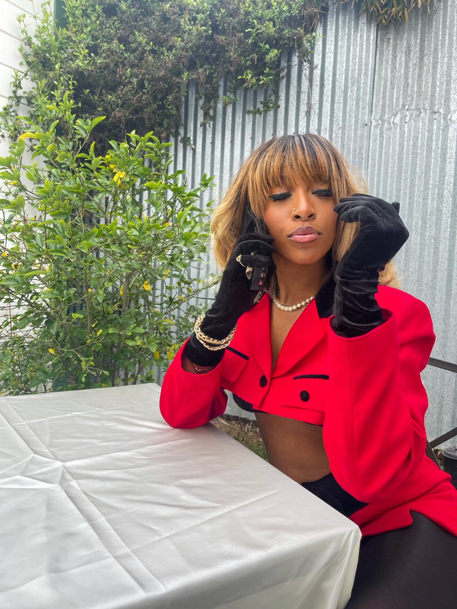 ApprovedShop's tweet photo. new #remixedapparel pieces dropped just in time for vday or galentines. just make sure you lookin fiiiine ❤️💔🔥❤️💔🔥 https://t.co/WUQbtPl9UZ https://t.co/OvKuquRD8W