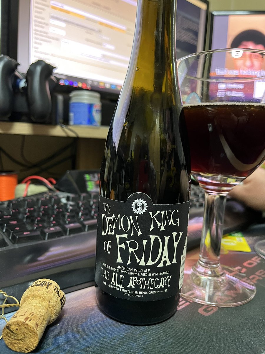 countessofsnark's tweet photo. Cheers. #boozeoclock #tgif https://t.co/fKDJXe6N1a