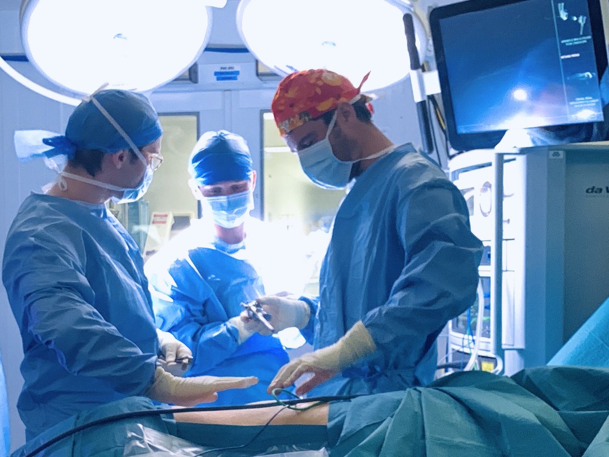 Les résultats de l’enquête HappyHU seront bientôt communiqués par ⁦<a href="/ElieAzoulay5/">Elie Azoulay</a>⁩

🩺47% des 5000 médecins hospitalo-universitaires ont répondu.

La moitié ont un syndrome d’épuisement professionnel.
14%, des idées suicidaires.

Des « mandarins », vraiment ?