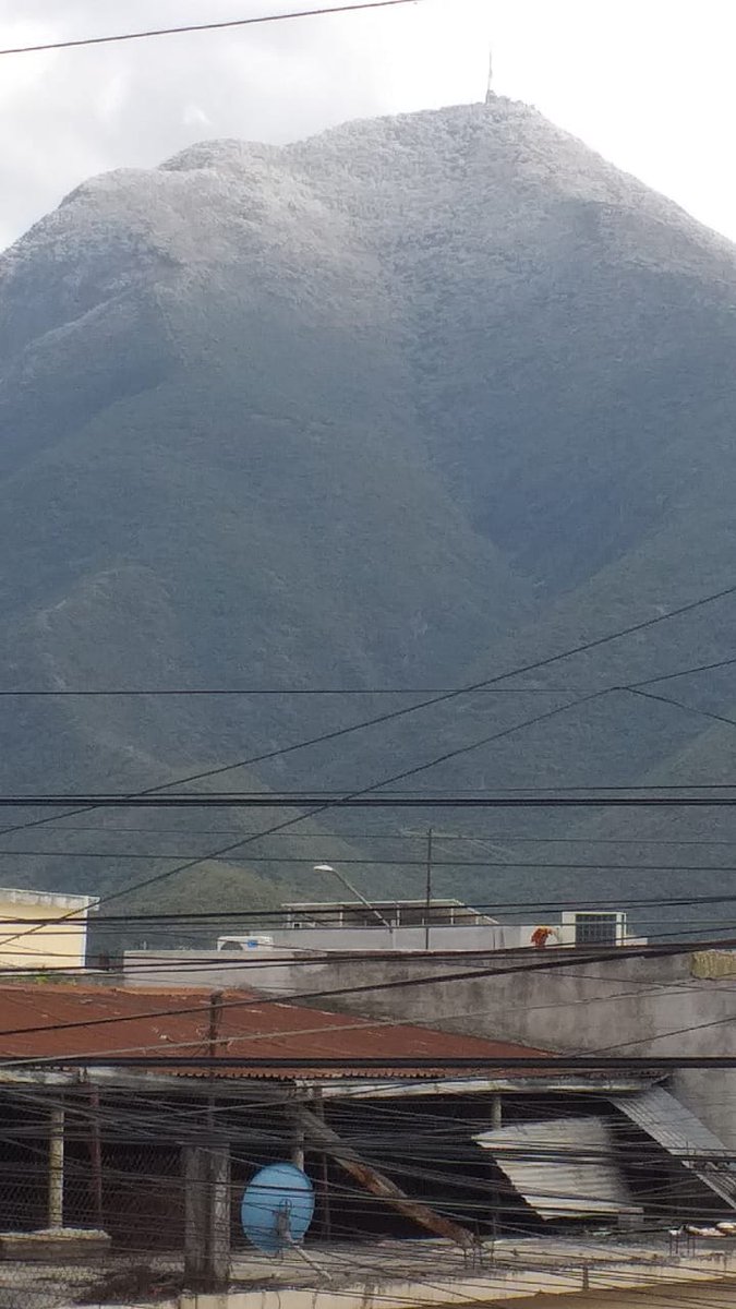 PC_NuevoLeon's tweet photo. Cerro de la silla ⛰❄
#FF28

#TodosSomosProtecciónCivil ⛑ https://t.co/awF9phcLXp