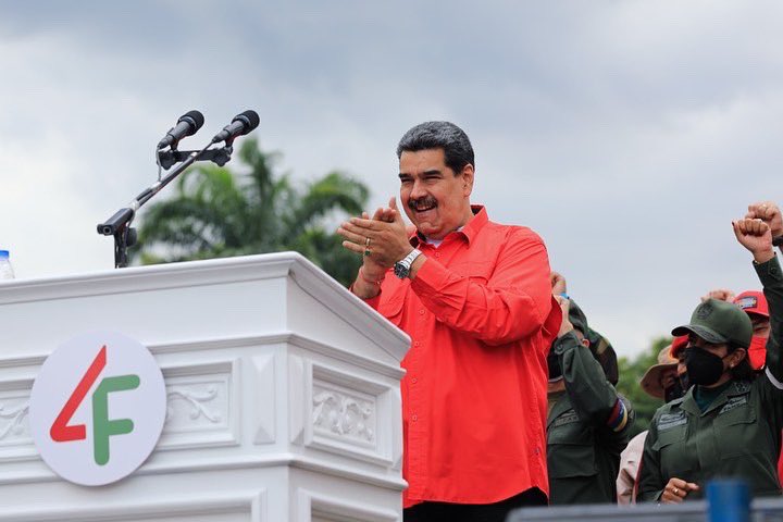 wcastroPSUV's tweet photo. El presidente de la República, Nicolás Maduro, resaltó que el 4 de febrero de 1992 fue el día del despertar de la conciencia y de la historia. La declaración la hizo durante el acto por el 30° aniversario de la rebelión militar, que se realizó este viernes en el Paseo. en Caracas https://t.co/KDjLCakrhg