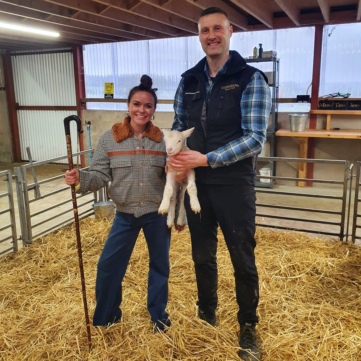 Thanks to <a href="/NITouristBoard/">Tourism NI</a> for introducing international travel journalist <a href="/LindsayMyersLB/">Lindsay Myers</a> &amp; husband Jimmy to me. 
All the way from California this lady really embraced the "Glenshane Spirit" They both were brilliant! 😊 
<a href="/accesshollywood/">Access Hollywood</a> <a href="/TourismIreland/">Tourism Ireland</a>
#embraceagiantspirit 🍀