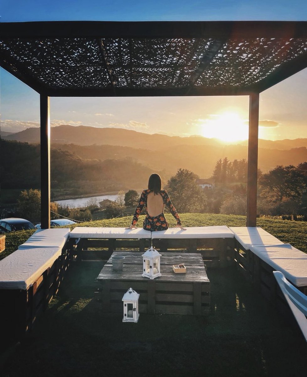 ¡Buenas noches, #igers! Vaya luz en #Euzkadi 📸 foto de <a href="/queraltgost/">Queralt Gost</a>

Gracias por compartir todos vuestros momentos en #Igersspain